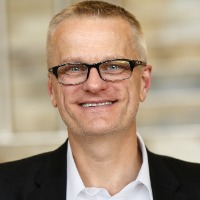 Lee Warren